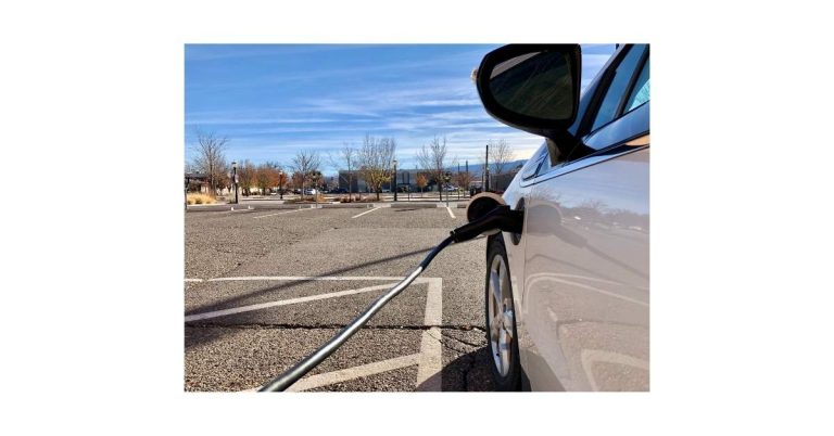 Understanding How an Oil Change Price Estimator Helps Drivers Save Time and Money