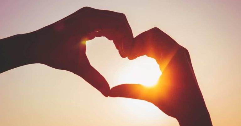 Punjabi Love Shayari 2 Lines for Wife – Heartfelt Romantic Lines to Express True Marital Love